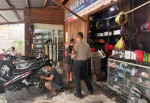 Datangi Bengkel Motor, Edukasi Larangan Knalpot Brong