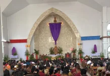 Perayaan Minggu Palma di Katedral Santa Maria Palangka Raya Dipimpin Uskup