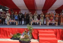 Hadiri HUT Kapuas ke-220, Wabup Pulpis Pererat Sinergi Antar-Daerah di Kalteng
