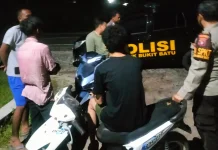 Cegah Pergaulan Bebas, Polsek Bukit Batu Sambangi Remaja di Pinggir Jalan