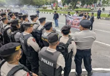 Jamin Keamanan Aksi Damai Kejati Kalteng