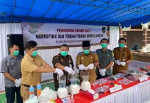 Kejari Kobar Musnahkan Barang Bukti Narkoba dan Senjata Tajam