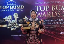 Konsisten Perkuat BUMD, Bupati Kobar Raih Penghargaan Top Pembina Nasional