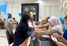 Ratusan Warga Ikuti Vaksinasi Pencegahan Kanker Serviks di BBPOM Palangka Raya