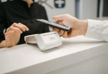 Tips Atur Keuangan agar Tidak Boros di Era 'Cashless'
