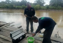 Pantau Kualitas Sungai Arut, DLH Kobar Ambil Sampel Air di Lima Titik Strategis