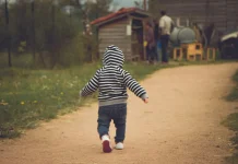 Waspadai Keterlambatan Berjalan Anak, Bisa Disebabkan Gangguan Saraf