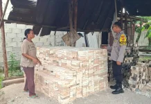 Polsek Bukit Batu Rangkul Pengrajin Bata