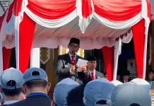 Bupati Shalahuddin Serahkan Bantuan SIP Pintar Juara dan Sarpras Sekolah