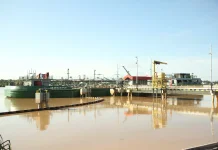 Tanker Merapat di Pulang Pisau, Pertamina Patra Niaga Perkuat Stok BBM Kalteng