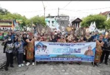 DPMPTSP Kalteng Meriahkan Karnaval Budaya FBIM 2026