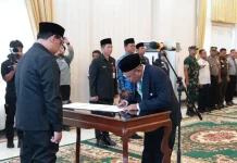 Bupati Shalahuddin Lantik Direksi Baru Perusda Batara Membangun
