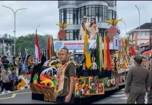 Pembukaan Festival Budaya Isen Mulang Meriah meski Efisiensi Anggaran