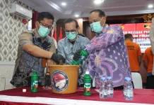Polres Kobar Musnahkan Hampir Satu Kilogram Sabu