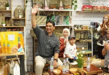 Bupati Barito Utara Turut Memperkenalkan Produk Unggulan Daerah di Kalteng Expo