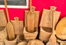 Alat Rumah Tangga dari Kayu Ulin Tetap Diminati karena Kekuatan dan Keawetannya