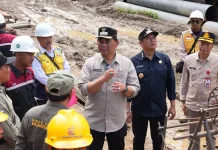 Bupati Barito Utara Tinjau Dua Jembatan Montallat, Instruksikan Perbaikan Cepat