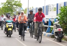 Bupati Shalahuddin Gowes Tinjau Kebersihan Kota dan Siring WFC