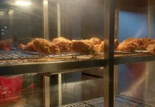 Jual Ayam Goreng Lebih Sehat dan Bersih, Jadi Daya Tarik Konsumen