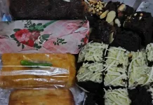 Menjual Aneka Jajanan Pasar, Upaya Pelaku UMKM Menambah Penghasilan