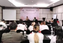 Kadiskes Kapuas Buka Pelatihan Penanganan Darurat Ibu dan Bayi