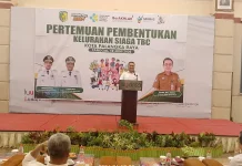 Pemko Palangka Raya Manfaat Sampah Plastik Jadi Paving