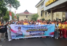 Sambut HUT Bhayangkara ke-80, Polda Kalteng Gelar Jalan Sehat Bersama Insan Pers