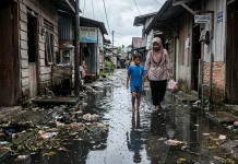 Drainase Buruk Mengubah Halaman Rumah Menjadi Sarang Penyakit