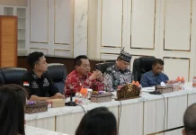 Bupati Kapuas Pimpin Rapat Lanjutan Rencana Elektrifikasi Desa Barunang