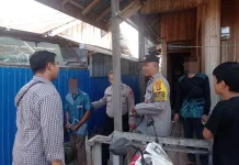 Meresahkan Warga, Pria Diduga ODGJ Dievakuasi Polisi