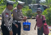 Hari Bhayangkara ke-80, Satlantas Polresta Palangka Raya Berbagi Bansos