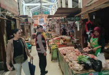 Sharing Kamtibmas, Personel Polresta Sambangi Pasar Kahayan