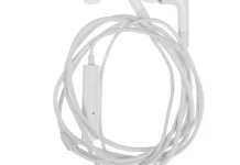 Earphone Kotor Picu Infeksi Telinga
