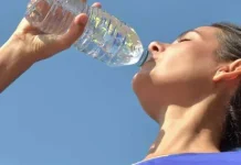 Perbanyak Minum Air Putih Dukung Hidup Lebih Sehat