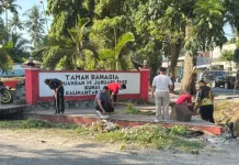 Dukung Wisata Tanjung Puting, Pemkab Kobar Gelar Gotong Royong di Kumai