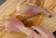 Warna Merah pada Daging Ayam Aman untuk dikonsumi