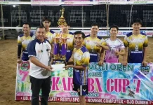 Final TBN Cup, Wabup Kapuas Serahkan Piala Turnamen Voli Laskar TBN Cup 7