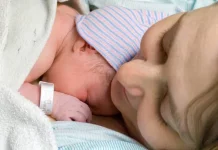 Mengenal Postpartum Shivering: Mengapa Ibu Menggigil usai Melahirkan?