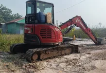 Pembersihan dan Pembuatan Tanggul di Tanjung Taruna Dukung Pencegahan Karhutla
