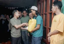 Pemko Palangka Raya Menyalurkan Bantuan Kepada Korban Kebakaran Mendawai