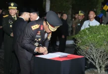 Renungan Suci di TMP Sanaman Lampang, Rasa Hormat di Hari Kemerdekaan