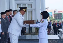 Bupati Shalahuddin Irup Upacara HUT RI, Bendera Merah Putih Diserahkan dari Rujab