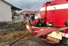 Lahan Terbakar akibat Sampah, Damkar Kobar Ingatkan Warga
