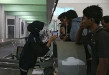 Kabut Asap Hambat Penerbangan di Bandara Tjilik Riwut Palangka Raya