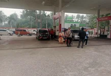Antrean BBM Terjadi di SPBU Tangkiling