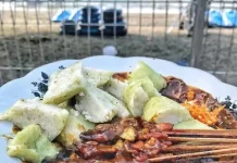 Dibalik Keunikan Nama Kuliner Sate Lalat