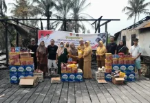 Kebakaran Hanguskan 4 Rumah, Dinsos Kobar Salurkan Bantuan Logistik