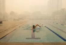 Tips Berenang Saat Kabut Asap