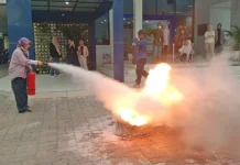 Tingkatkan Kesiapsiagaan, Damkar Kobar Gelar Simulasi di BRI Pangkalan Bun