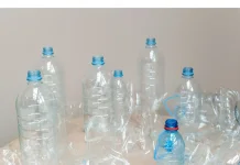 Sisa Botol Plastik Jadi Karya Seni Rumah